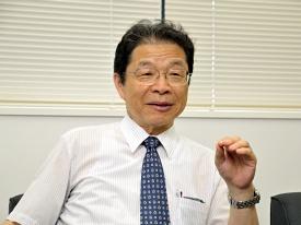 WPI-AIMRの山本嘉則機構長は、WPI-AIMRの異分野の研究者同士の交流がますますさかんになることを期待している。